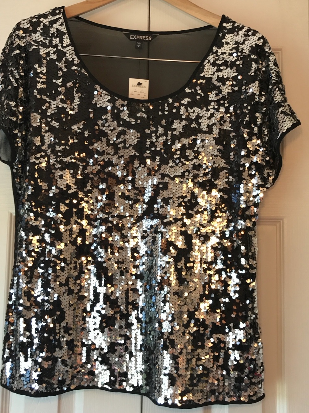 Express Women’s Silver & Black Sequin Short Sleeve Top